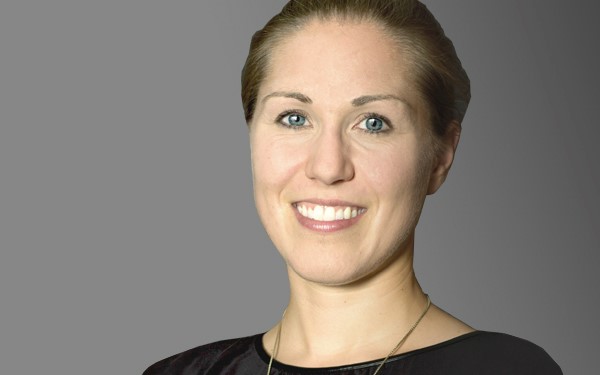 Dr. Julia Hiller Porträt von Frau Dr. Julia Hiller